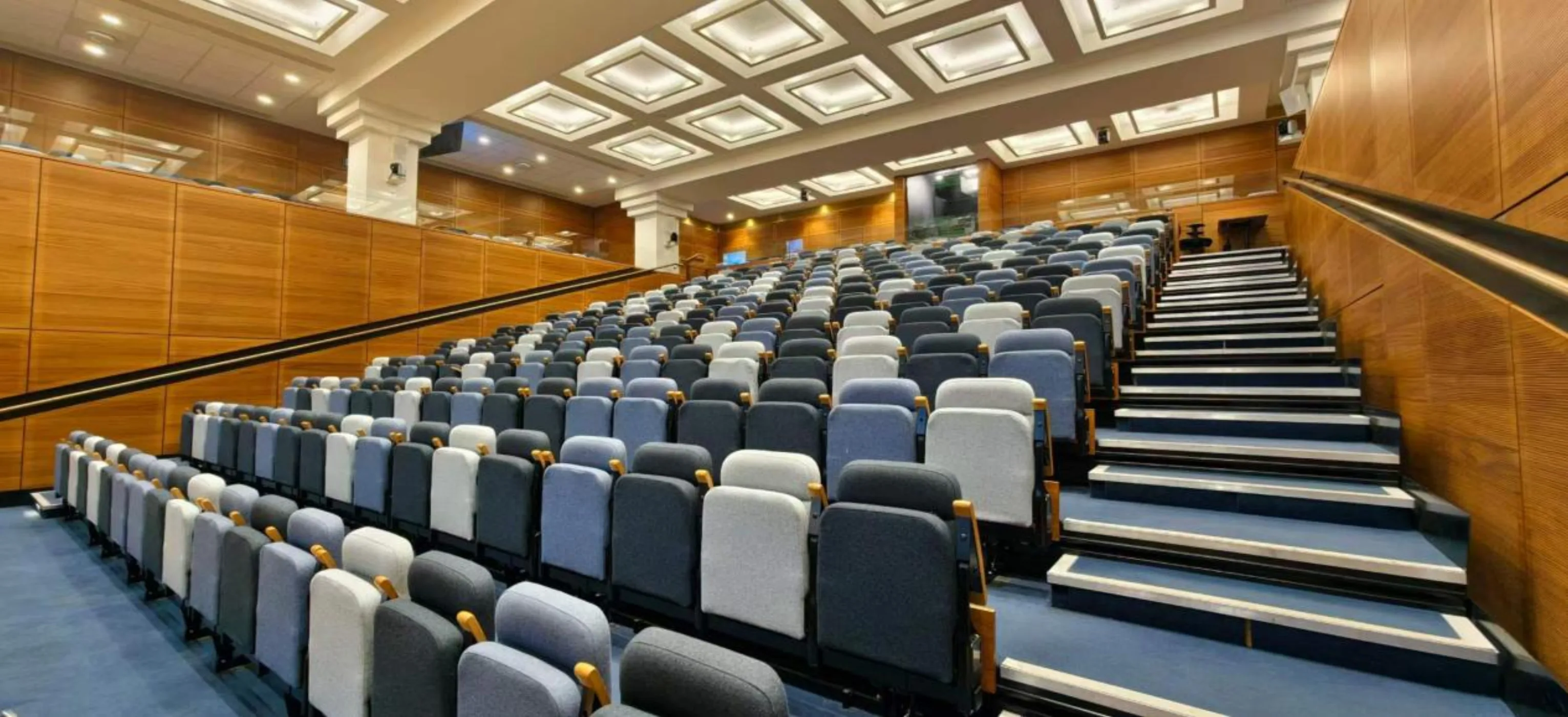伦敦国王学院 Bush House